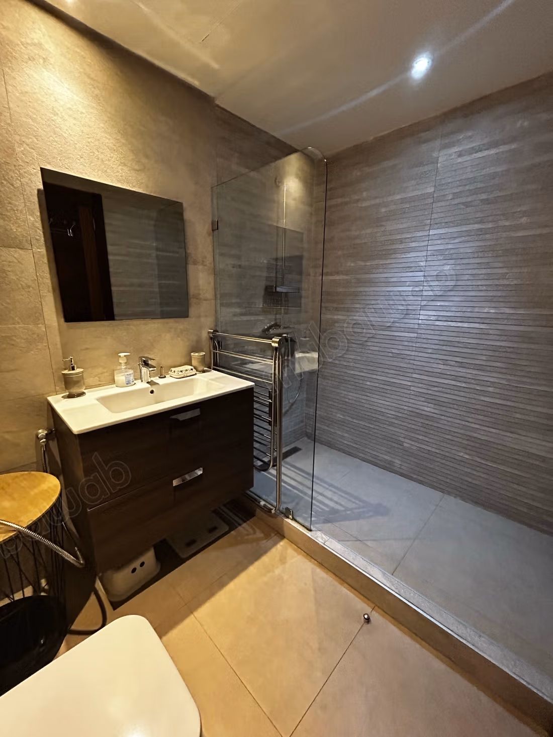 Très joli appartement meublé à louer à Maarif Extension
