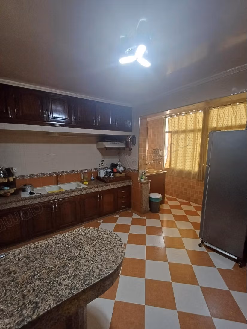Groot appartement van 190 m² – Centrum van Kenitra