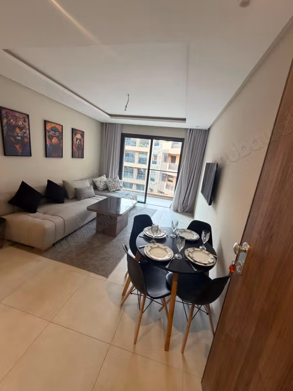 Très bel appartement en location à Guéliz. 3 pièces confortables. Bien meublé