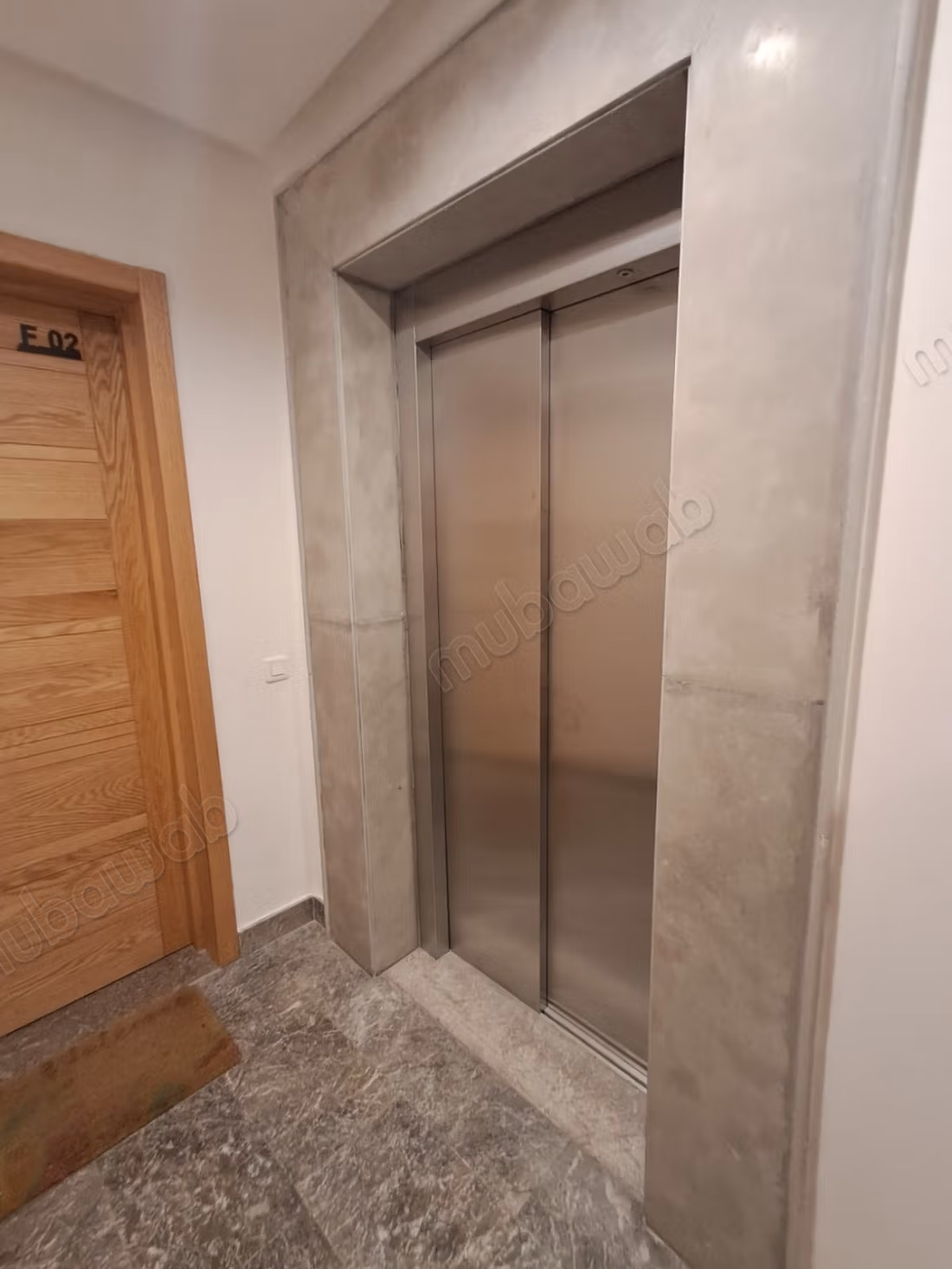 Bel appartement en location à L'Ocean. 
Surface de 120 m². 
Service de concierge et climatisation
