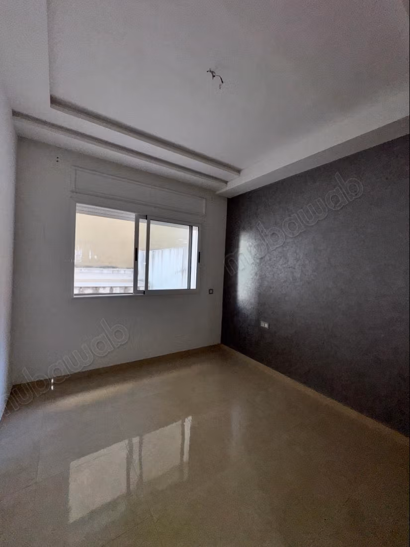 À VENDRE: Appartement 3 chambres moulay youssef 159m2