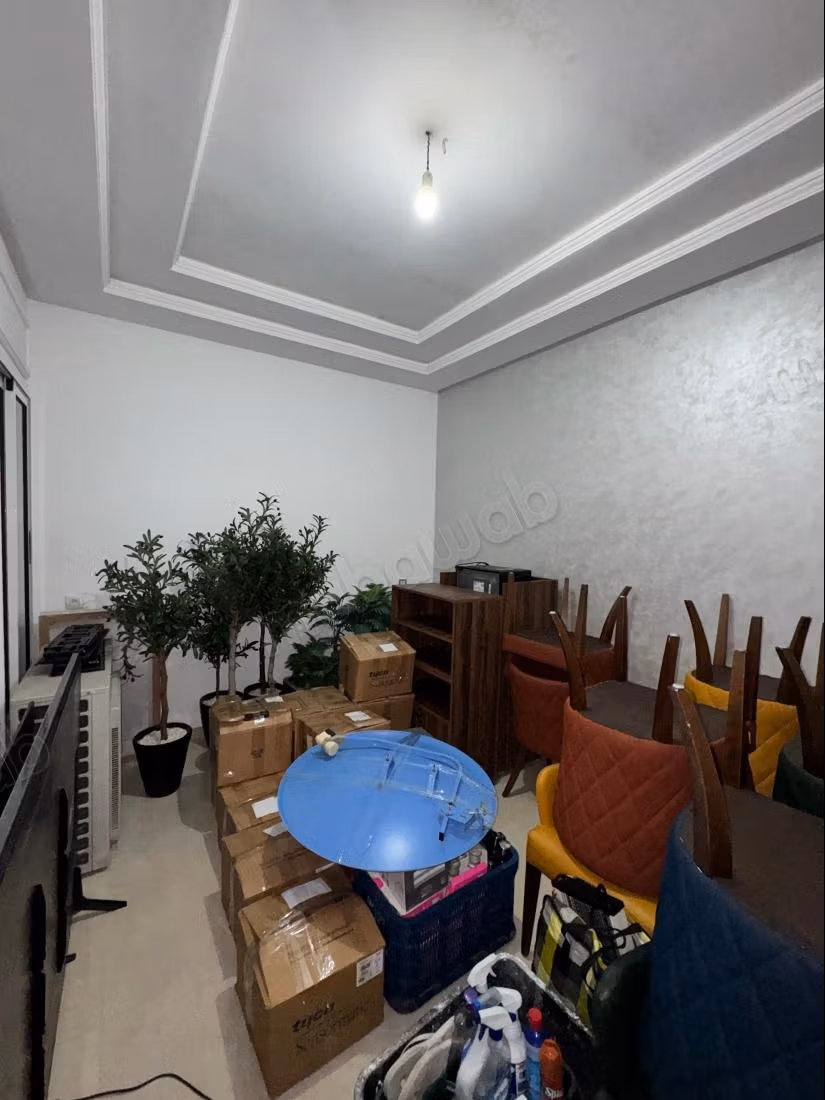 À VENDRE: Appartement 3 chambres moulay youssef 159m2