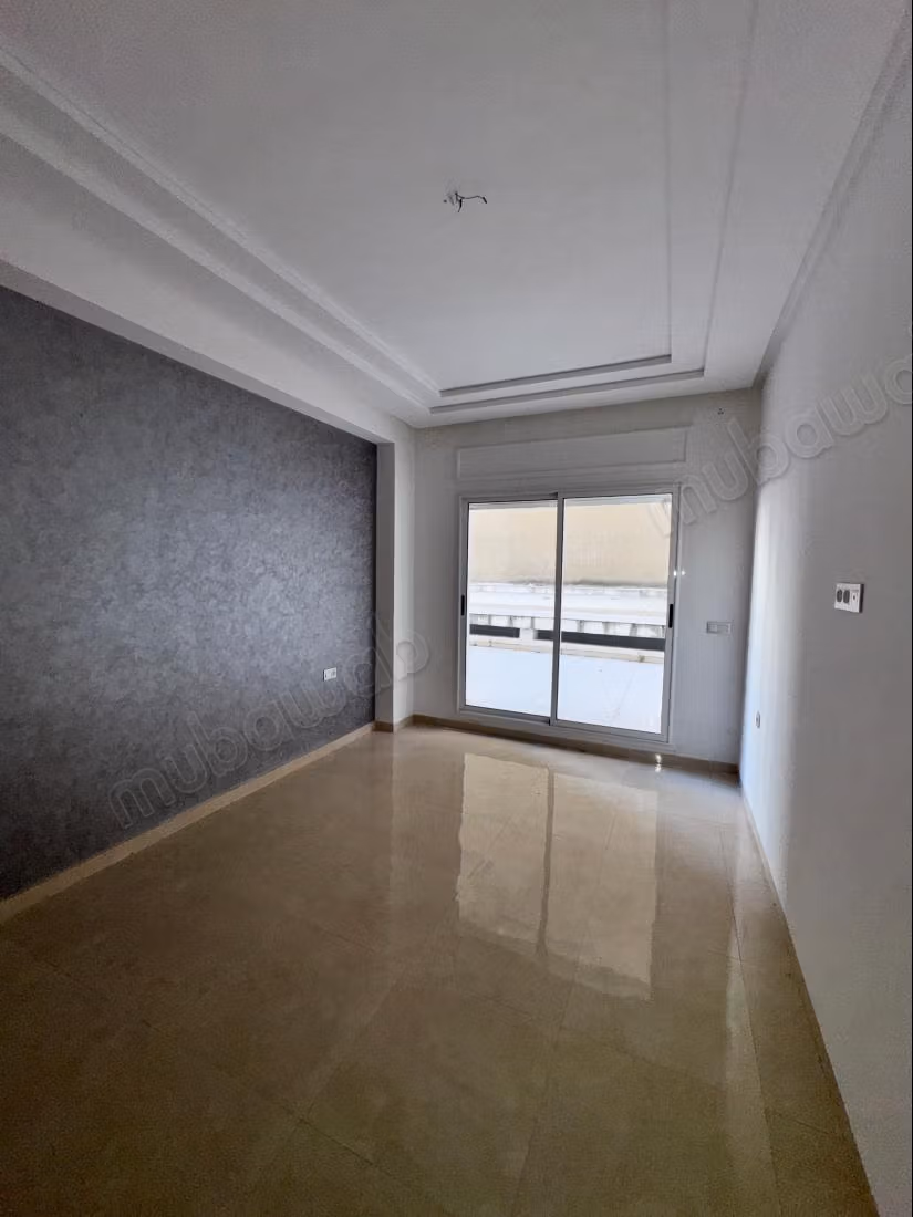 À VENDRE: Appartement 3 chambres moulay youssef 159m2