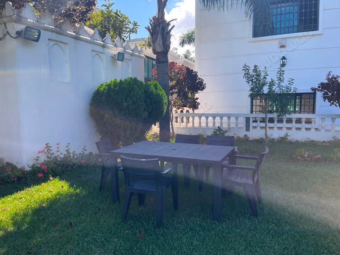 Villa à vendre meublé & piscine