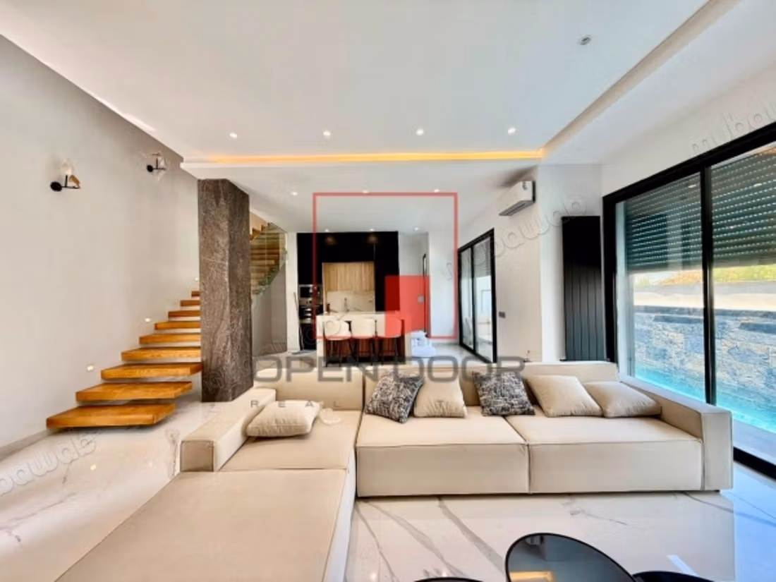 Triplex neuf avec vue sur mer à La Marsa Cube