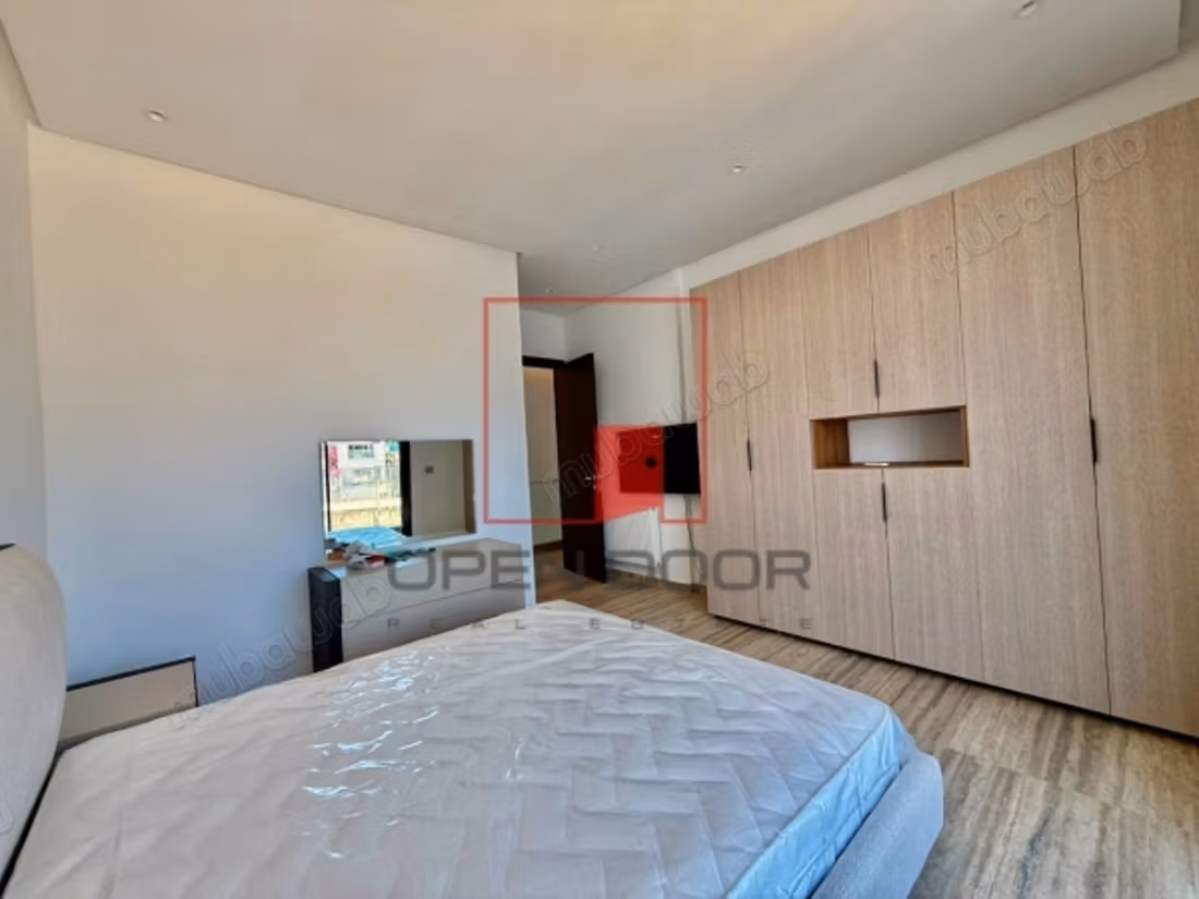 Triplex neuf avec vue sur mer à La Marsa Cube