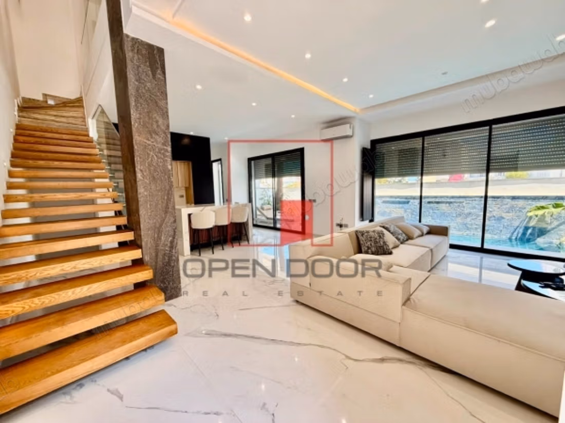 Triplex neuf avec vue sur mer à La Marsa Cube