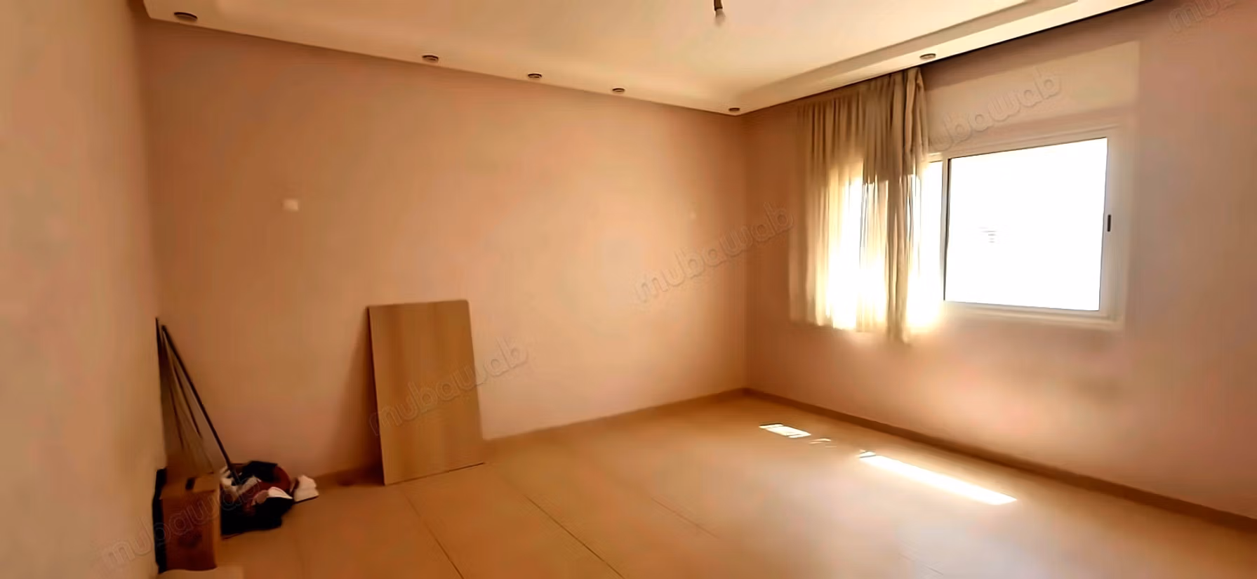 Appartement residence fermée bouskoura 4000 dh