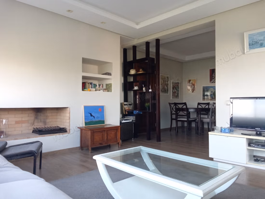 Appartamento T4 arredato in affitto a Hay Riad