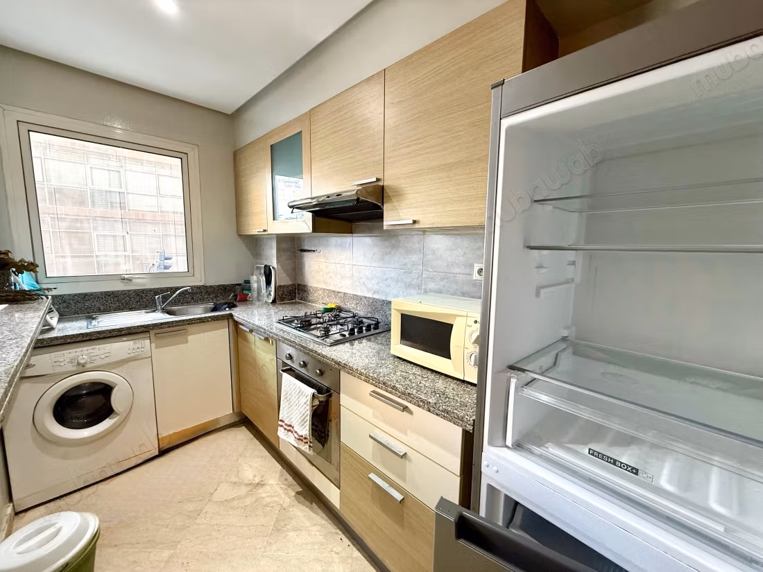 In Posizione Arredata: Magnifico Studio nelle Principesse su Bv Yacoub El Mansour vicino a CFC, Oasis, Maarif, Bv D’Anfa