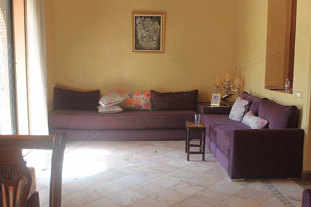 Grand appartement en rdjardin a la Palmeraie
