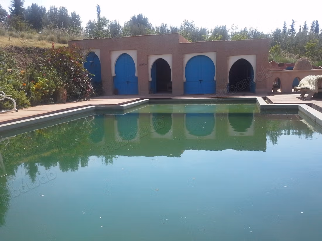 Prachtige villa te koop in Amizmiz. Oppervlakte 20000 m². Goed ingericht