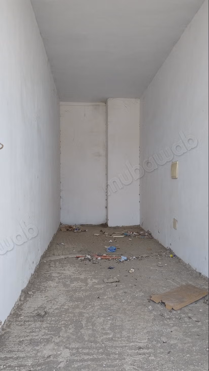 Local commercial en location à Tanja Balia. Surface de 27 m²