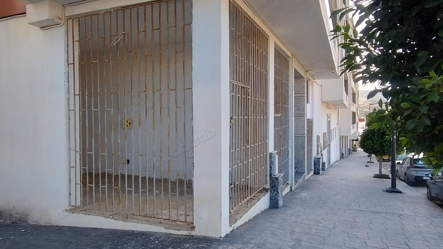 Local commercial en vente à Tanja Balia.
Surface totale 28 m²