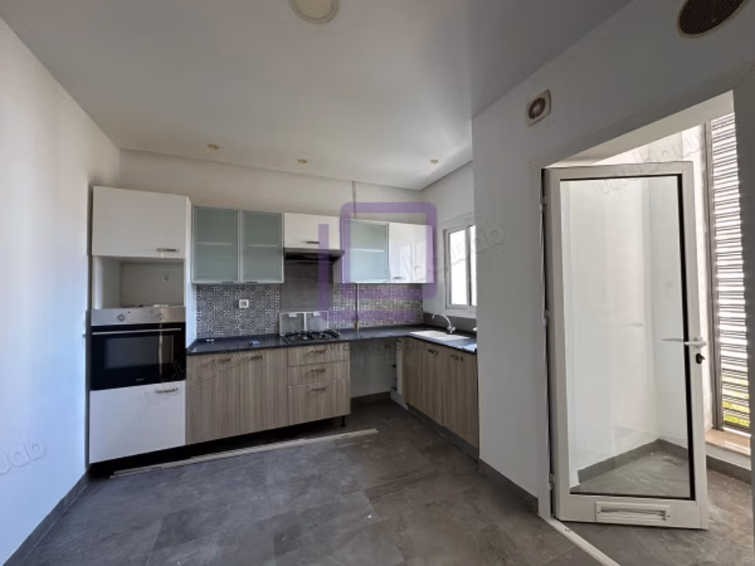 Un s2 di 120m² a Chotrana 1