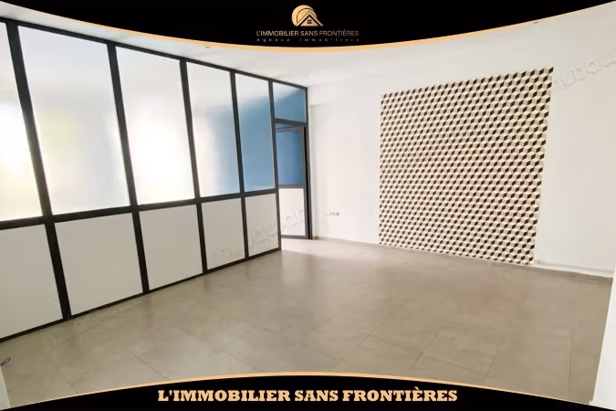 Ufficio di 42 m² in affitto a Targa, Marrakech