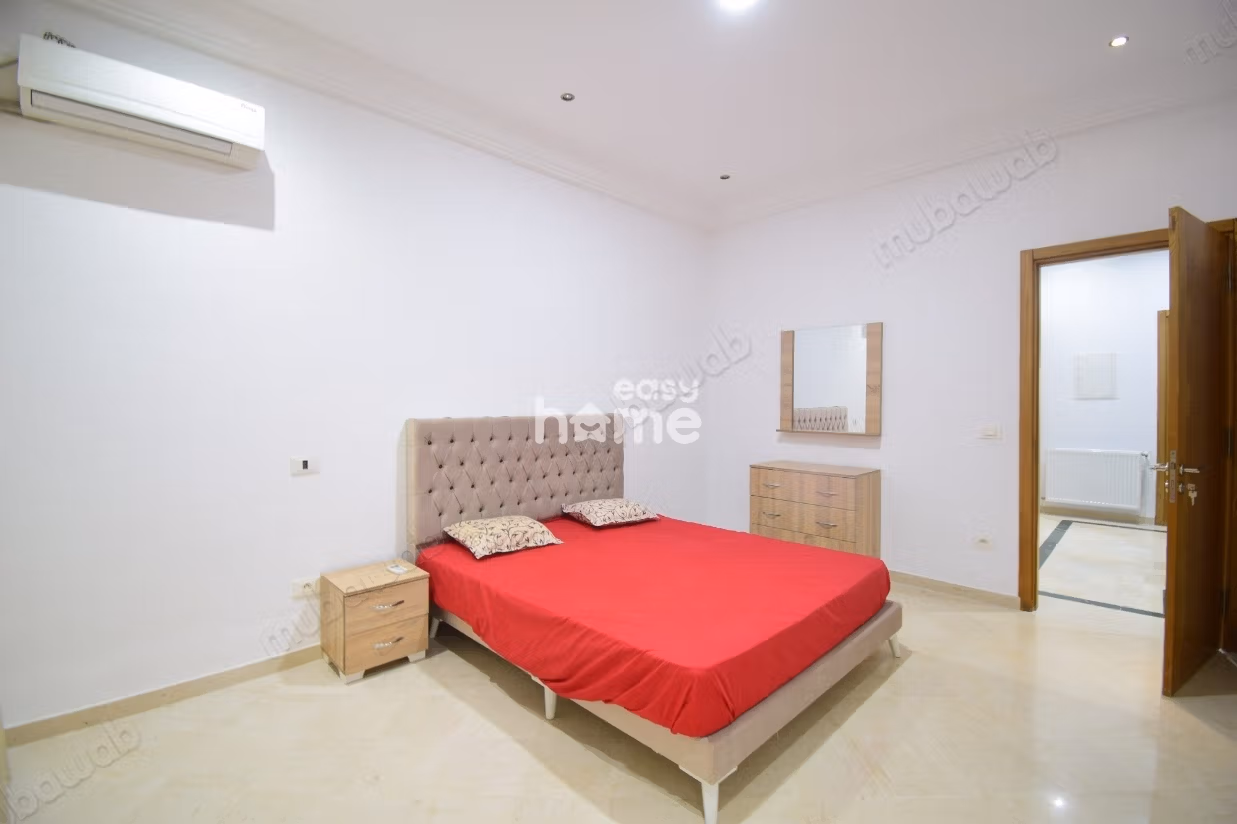 Deux duplex jumelés de 700 m² sur un terrain de 351m²