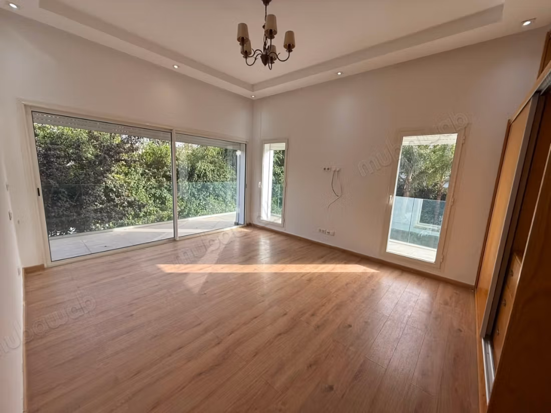 Villa en alquiler a largo plazo – Manzeh Zaer