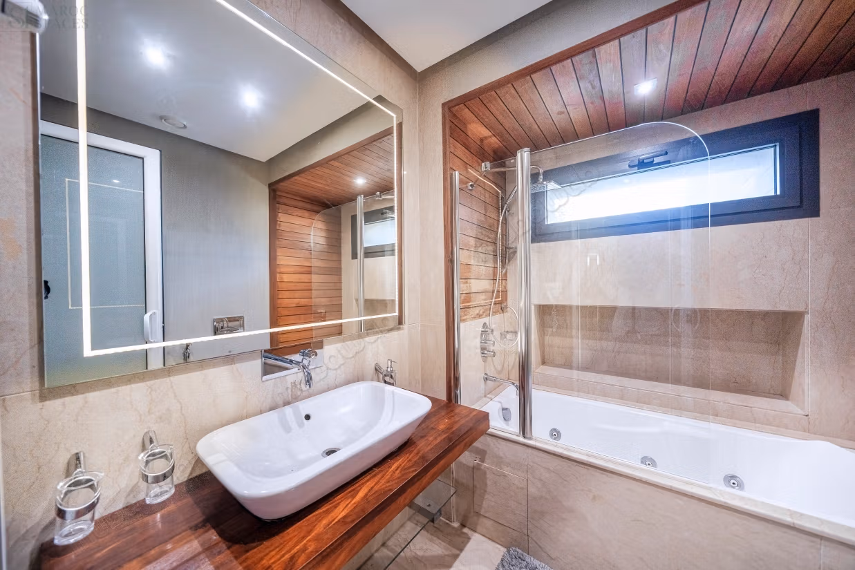 EXCLUSIVIDAD – Villa Contemporánea de Prestigio