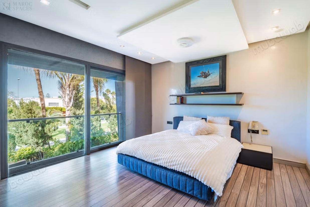 EXCLUSIVIDAD – Villa Contemporánea de Prestigio