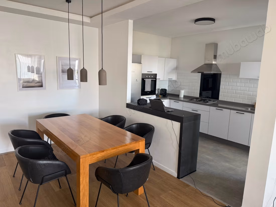 Appartamento in stile scandinavo, tripla esposizione