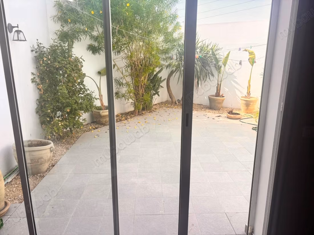Superbe maison à louer à Carthage. 3 chambres. Bien meublé