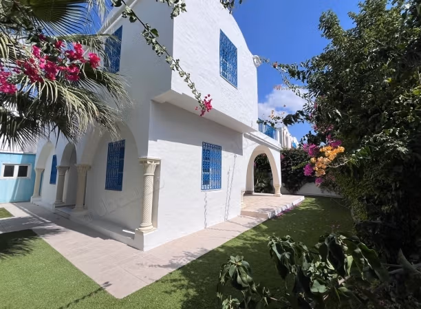 Villa S4 avec Titre Bleu – Zone Théâtre, Hammamet