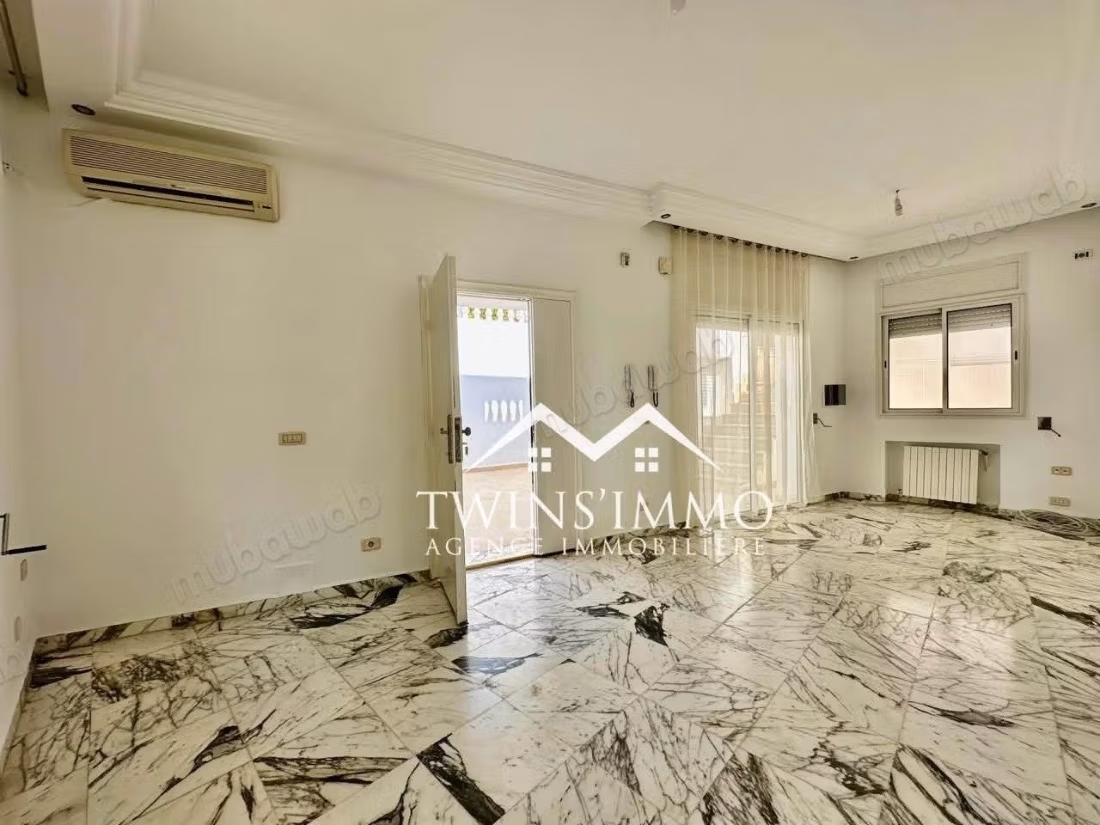 Villa S3 avec piscine à Sidi Bou Saïd