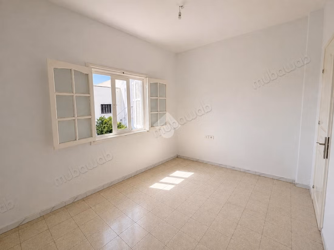 A LOUER Etage de villa S3 à Rades