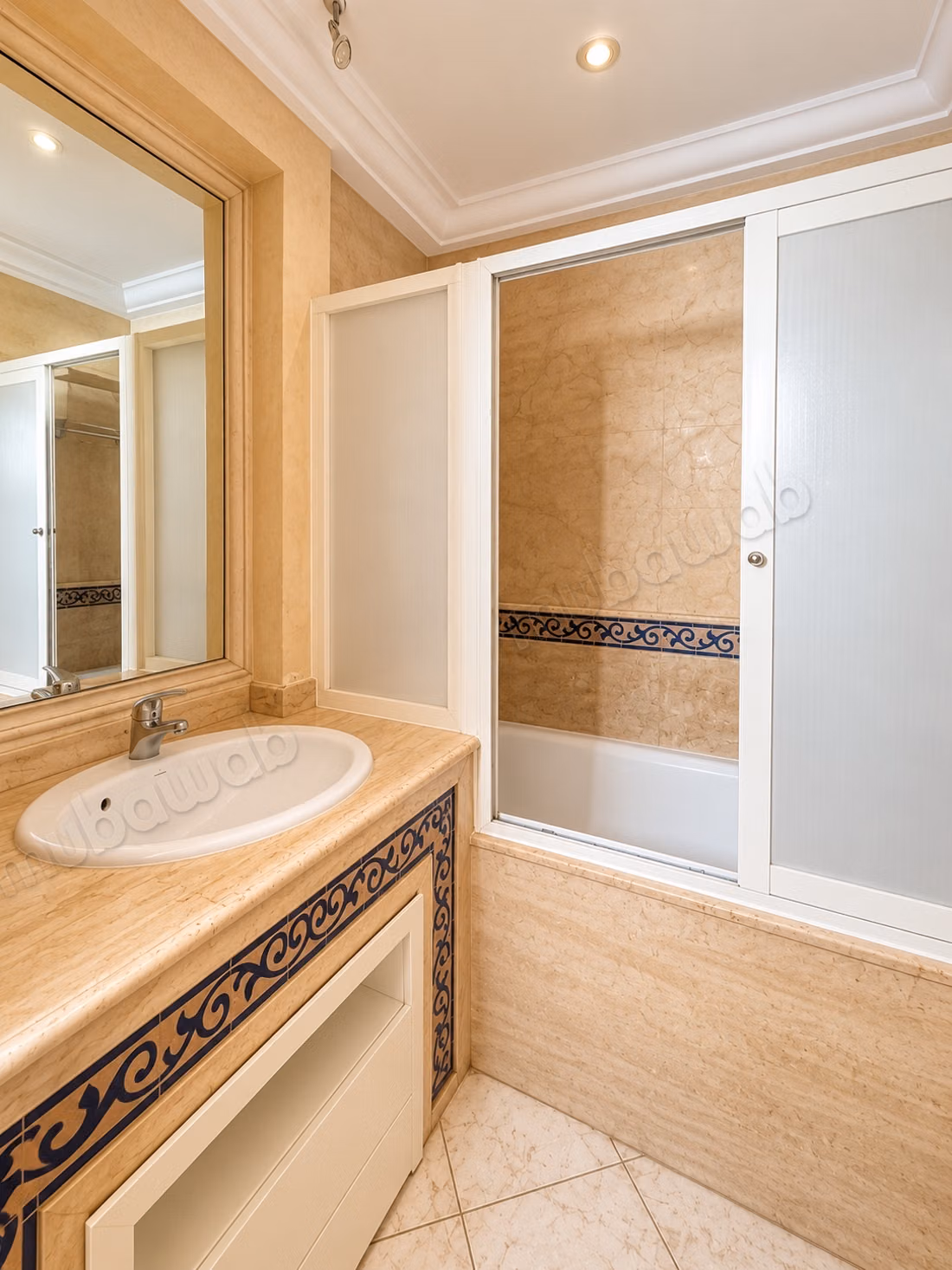 Appartement 160 m² avec terrasse à louer