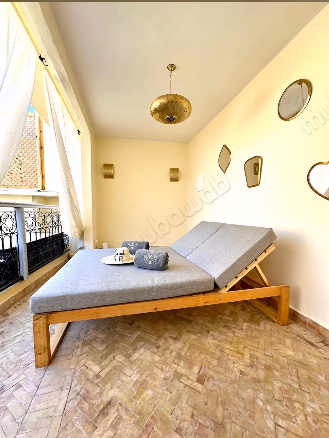 Riad titré de 130 m2 au sol Riad zitoune