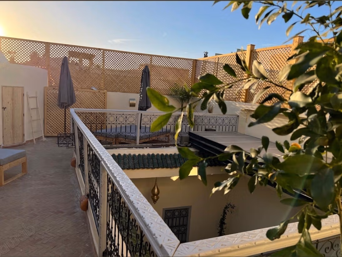 Riad titré de 130 m2 au sol Riad zitoune