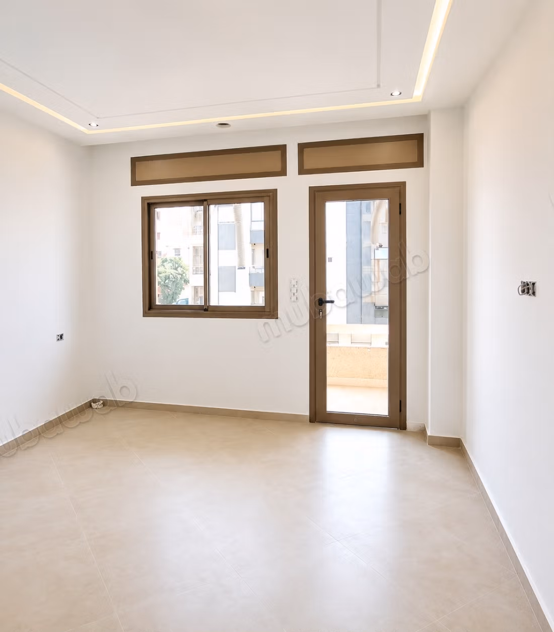 Studios Neuf modernes meublés