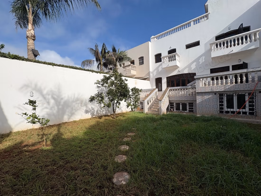 Beautiful Villa 300m2 Aïn Diab – Close to the beach