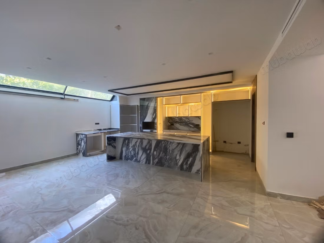 Villa de alto standing en venta en la playa de las naciones. Superficie total de 360 m²