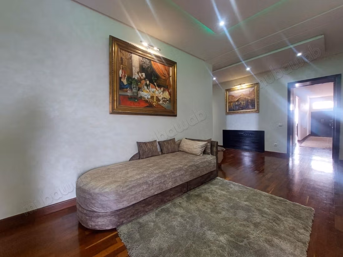 Villa construida en un terreno titulado de 1.625 ha