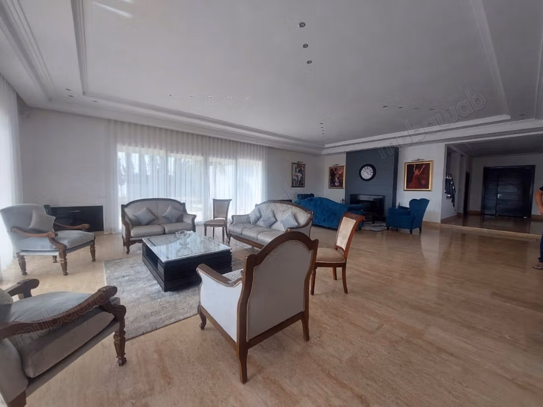 Villa construida en un terreno titulado de 1.625 ha