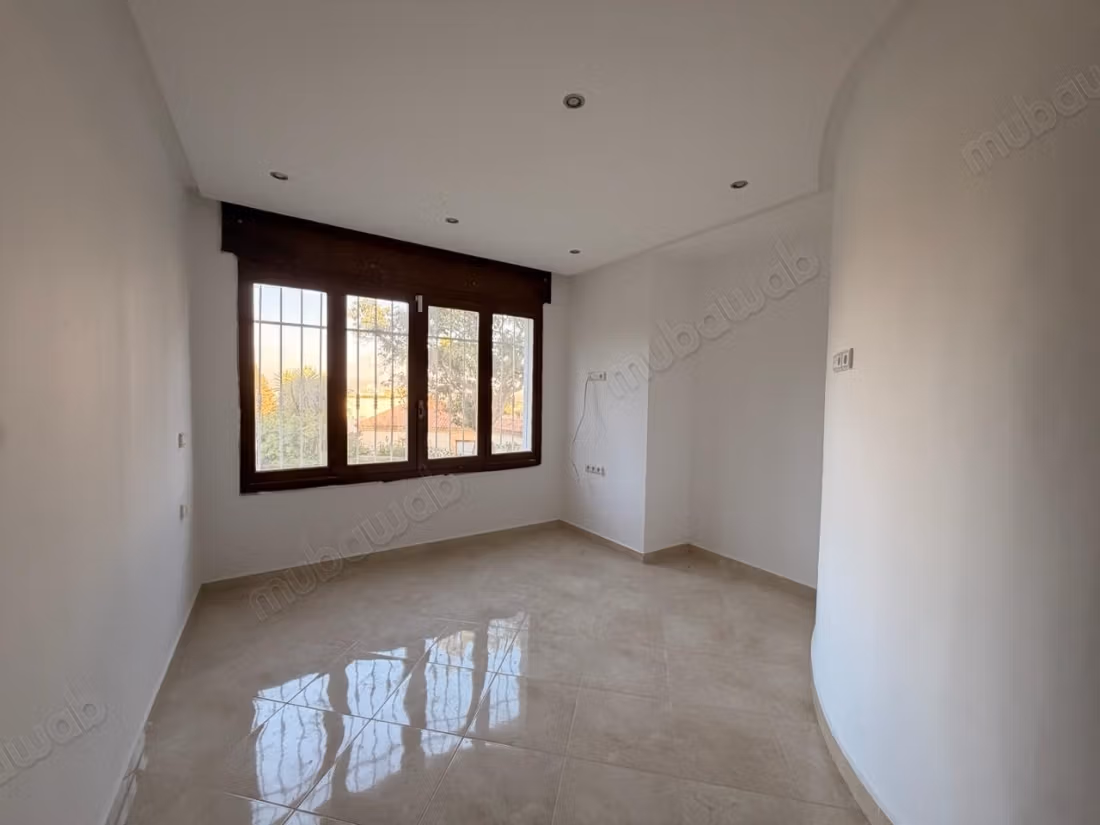 Belle Villa à louer JBEL KBIR 
TANGER