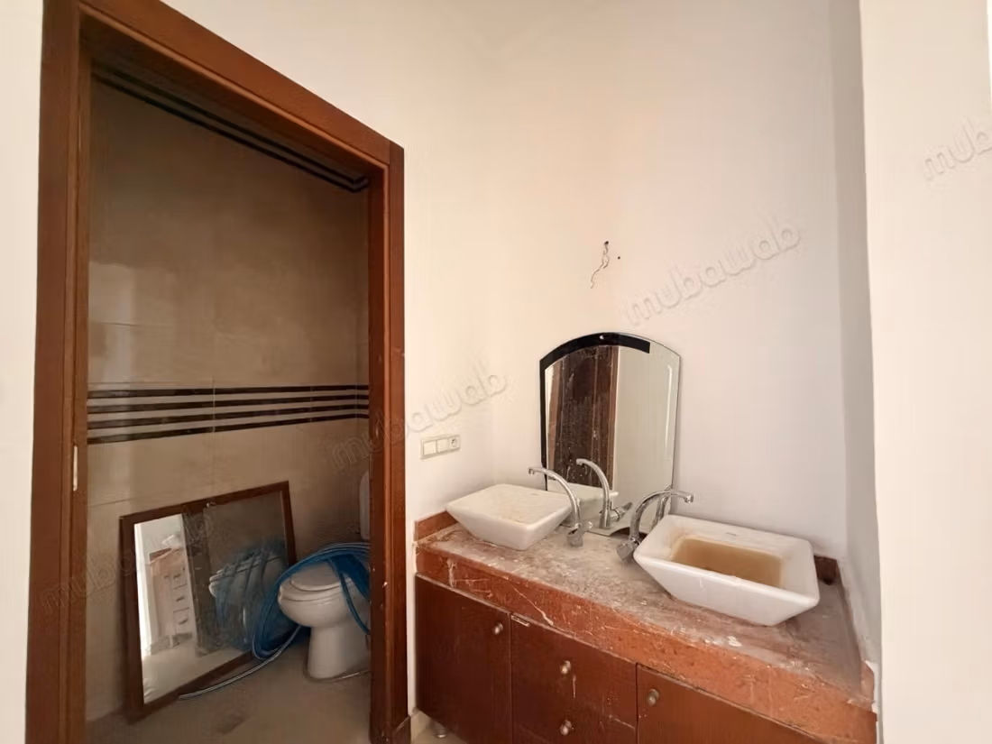 Belle Villa à louer JBEL KBIR 
TANGER