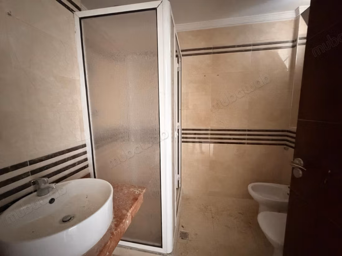 Belle Villa à louer JBEL KBIR 
TANGER