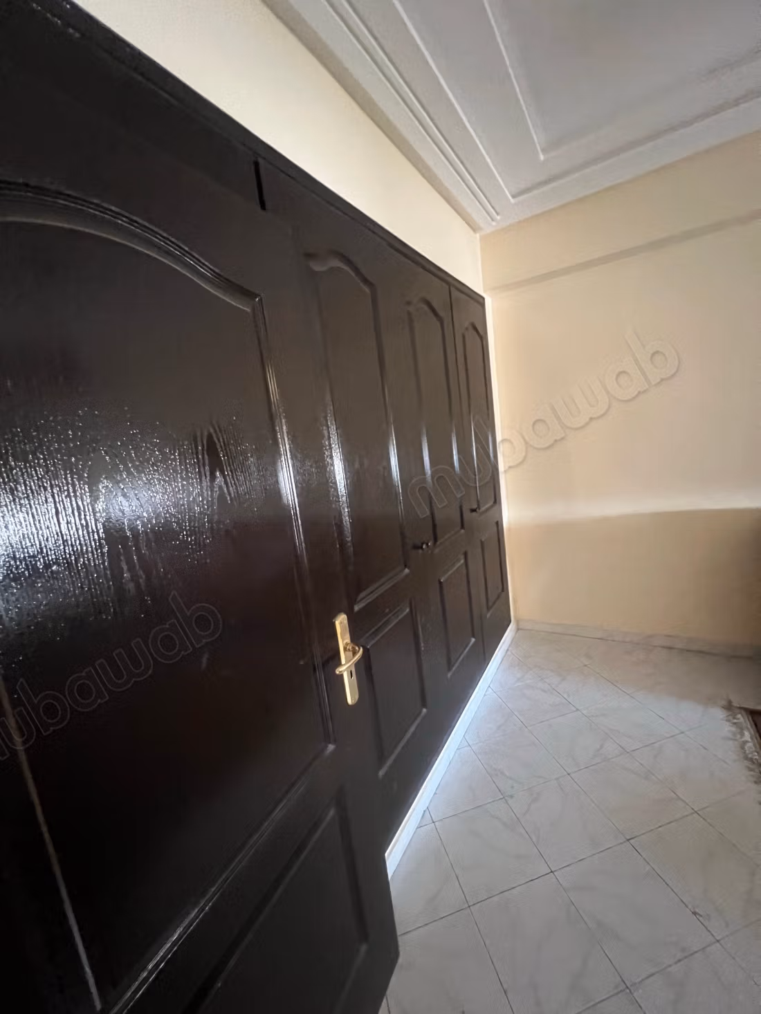 Verkoop van een uitstekende woning in Maârif Extension. 5 mooie kamers. Dubbel glas