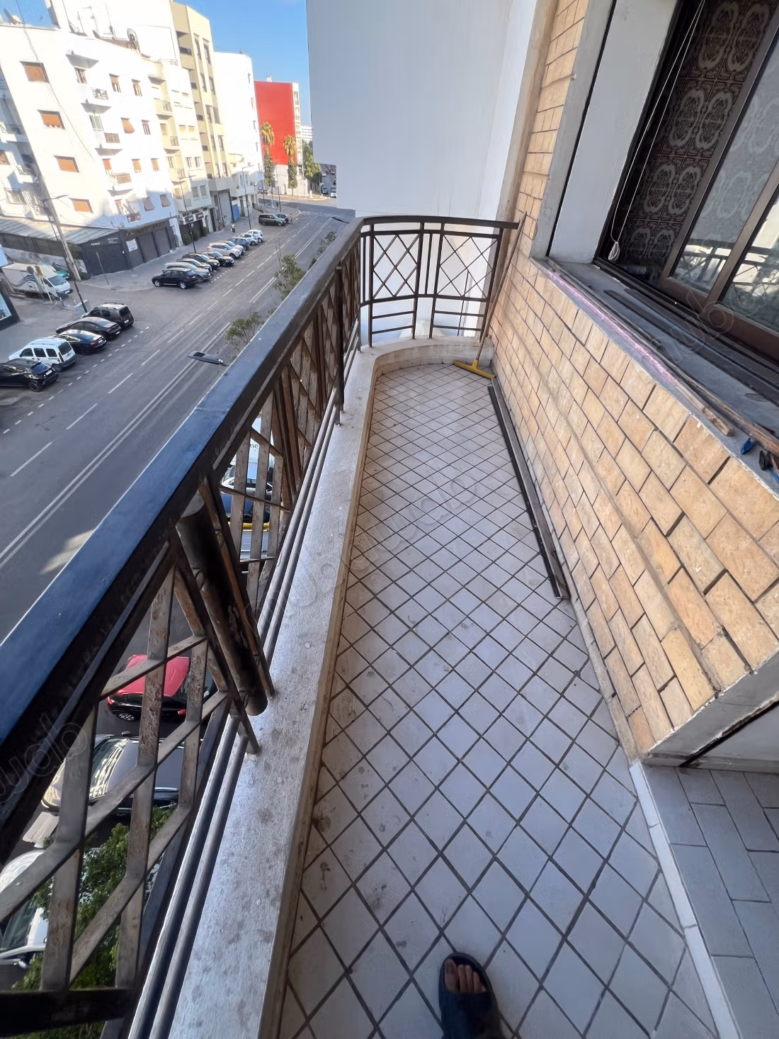 Verkoop van een uitstekende woning in Maârif Extension. 5 mooie kamers. Dubbel glas