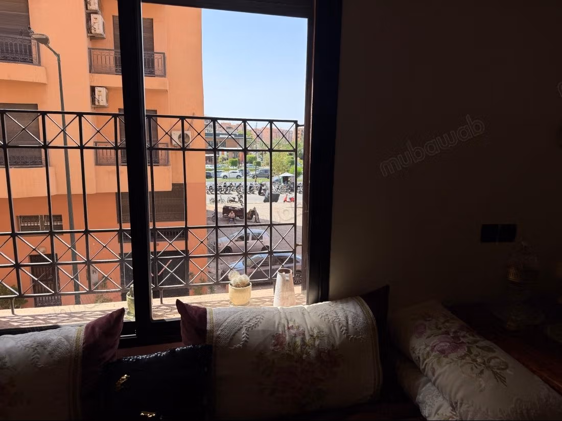 Bel appartamento in affitto sulla strada di Casablanca di fronte a McDonald's totale 110 m². Ben arredato