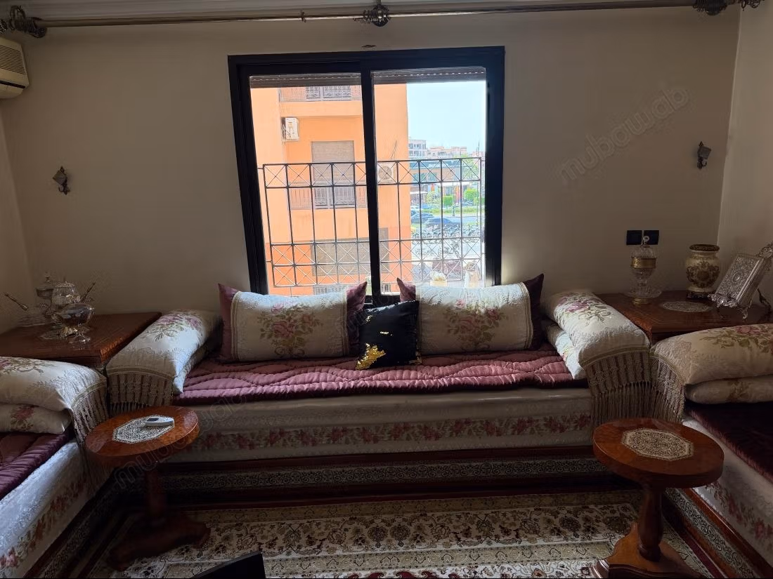 Bel appartamento in affitto sulla strada di Casablanca di fronte a McDonald's totale 110 m². Ben arredato