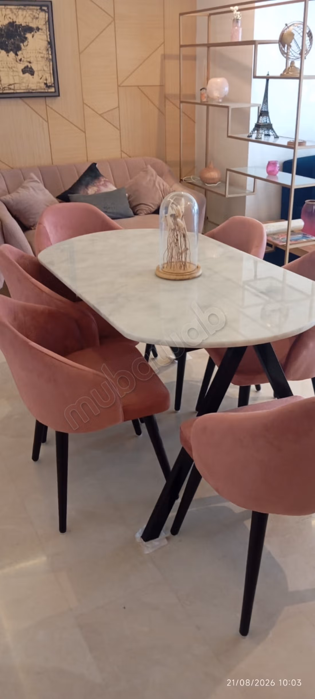 Louez cet appartement à Ryad. 
3 pièces. 
Bien meublé