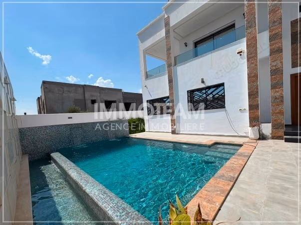 A vendre une villa à Barreket sahel Hammamet