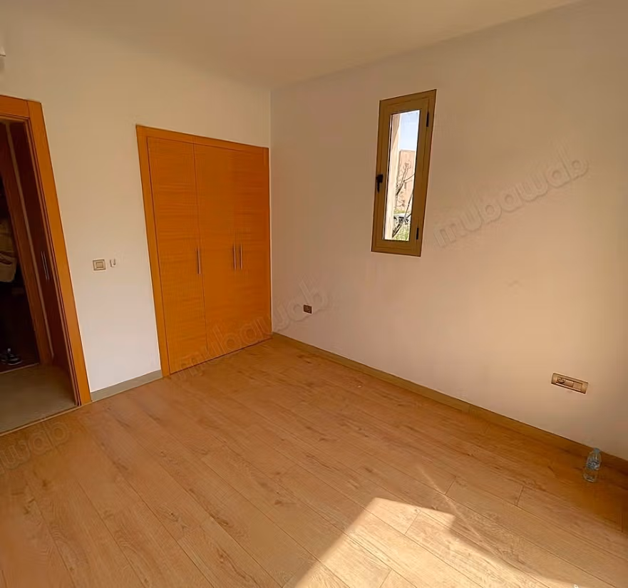 Appartement neuf de 3 chambres avec jardin