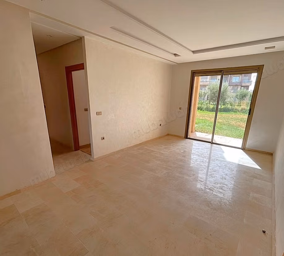 Appartement neuf de 3 chambres avec jardin