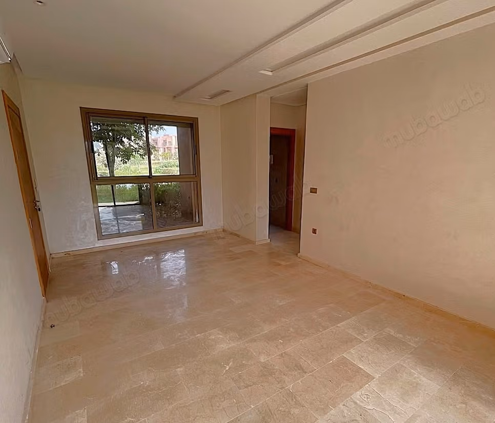 Appartement neuf de 3 chambres avec jardin