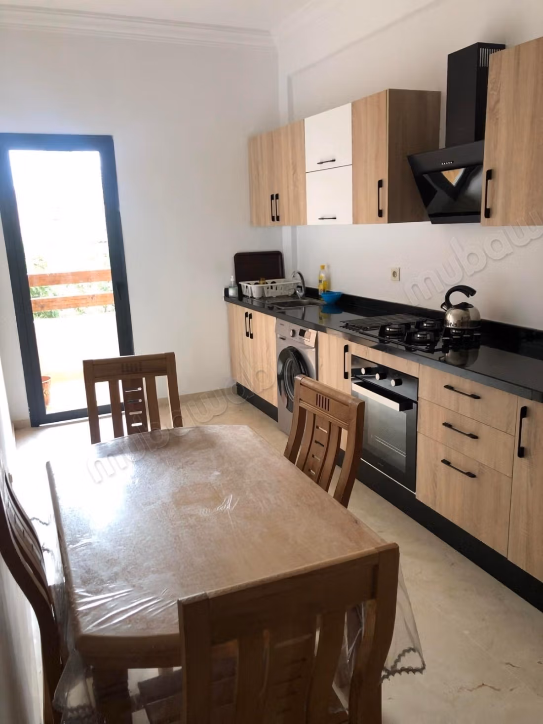 Bel appartement en location à Hay Targa. 
2 chambres